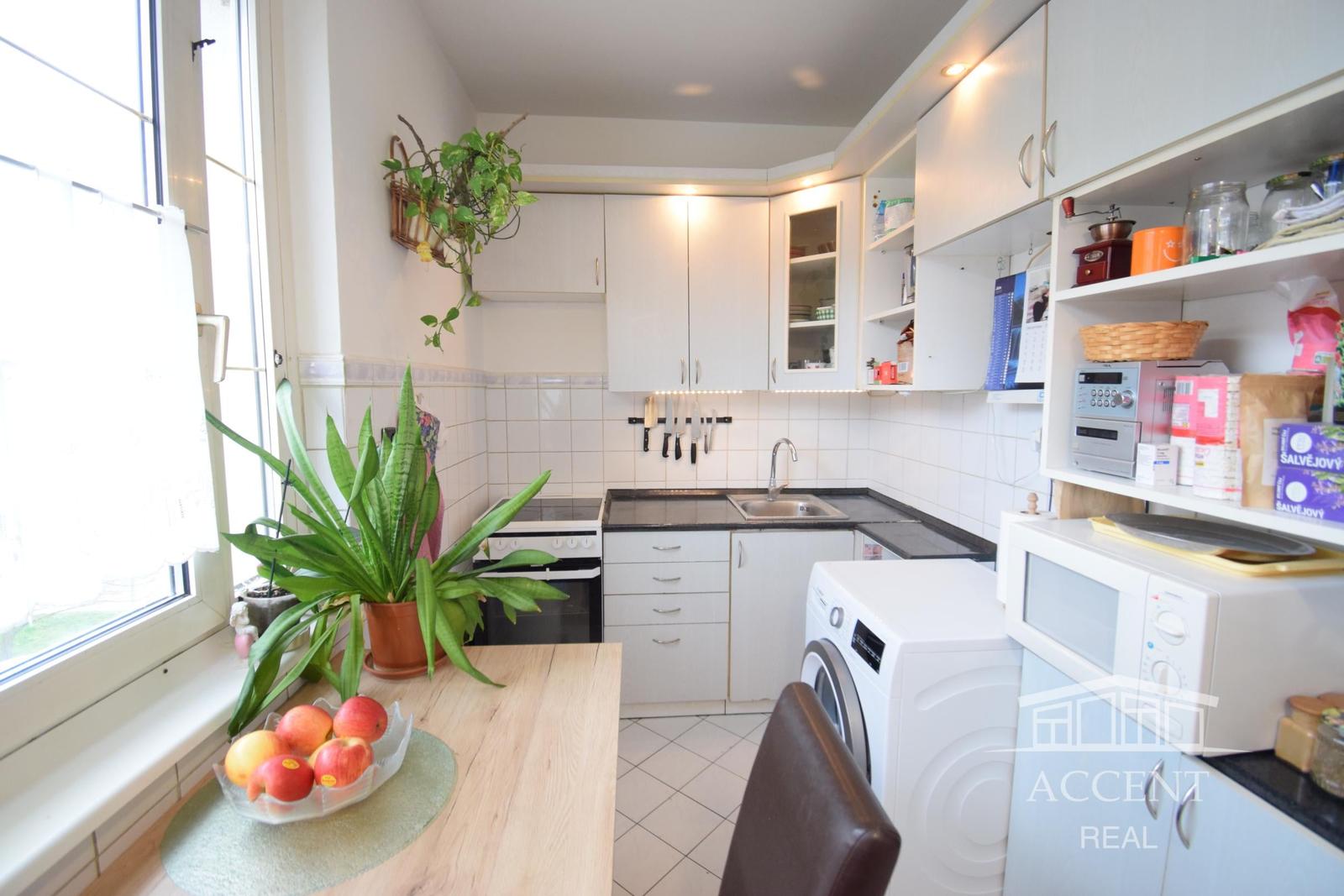 ZNÍŽENÁ CENA - ACCENT REAL / PREDAJ 3 IZBOVÉHO BYTU S BALKÓNOM  - V CENTRE MOSONMAGYARÓVÁR