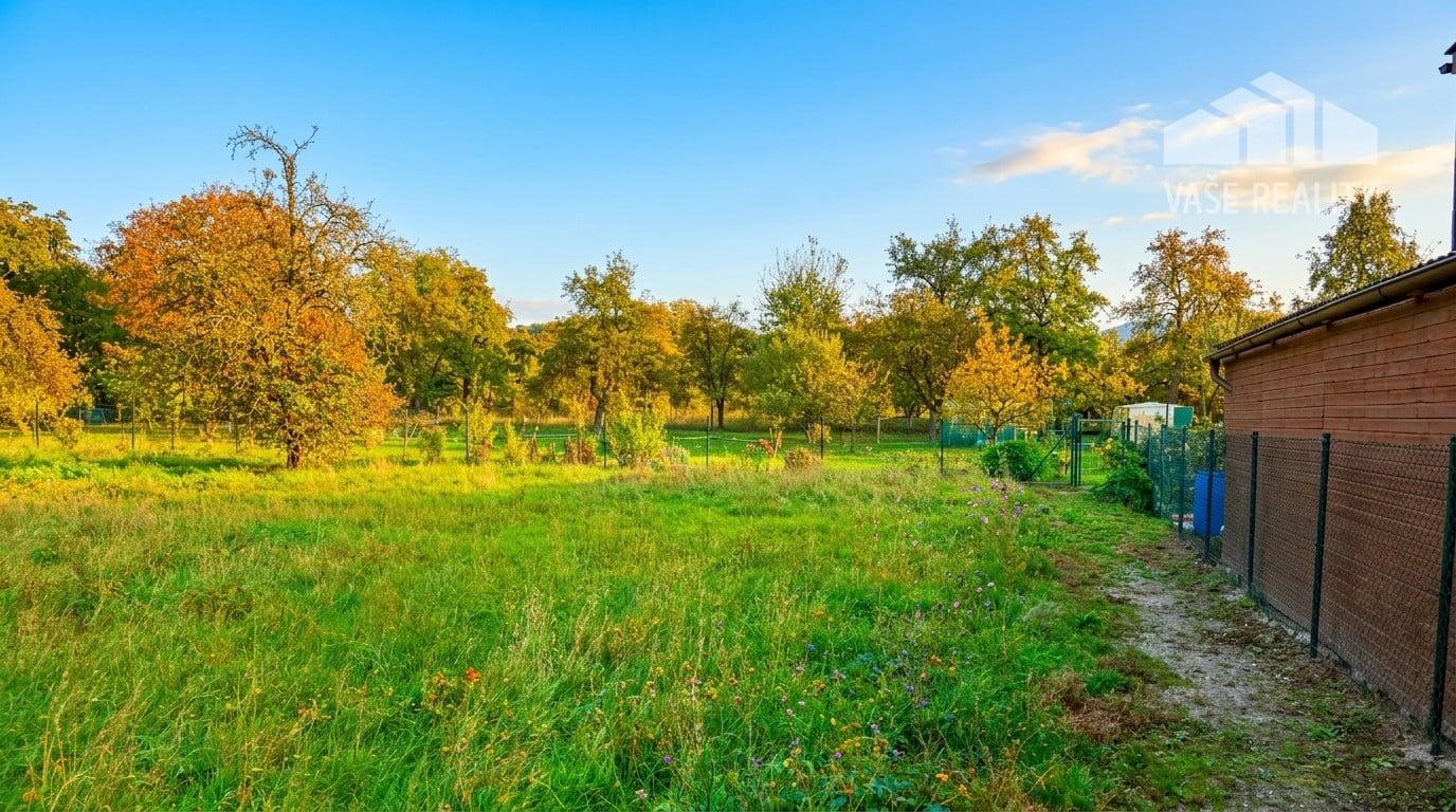 Stavebné pozemky  1828 m2 Klobušice – fotka 2