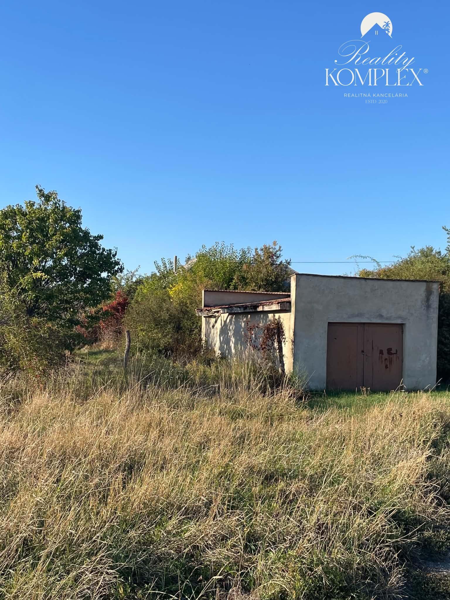 Exkluzívne iba u nás Vám Reality KOMPLEX s.r.o., ponúka na predaj farmársku usadlosť pri Kave. – fotka 2
