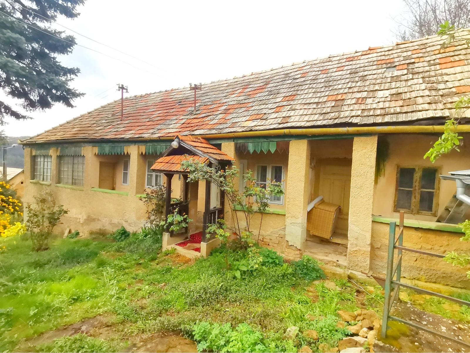 Predaj,domček v obci Lovinobaňa.okres Lučenec