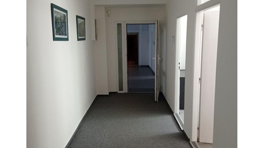 Kancelárske priestory na Panónskej ceste 37 až 148,5 m2