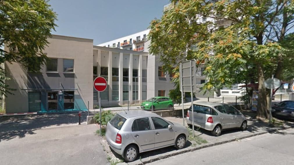 Administratívna budova v TOP lokalite na PREDAJ, Plynárenská – Ružinov, Bratislava