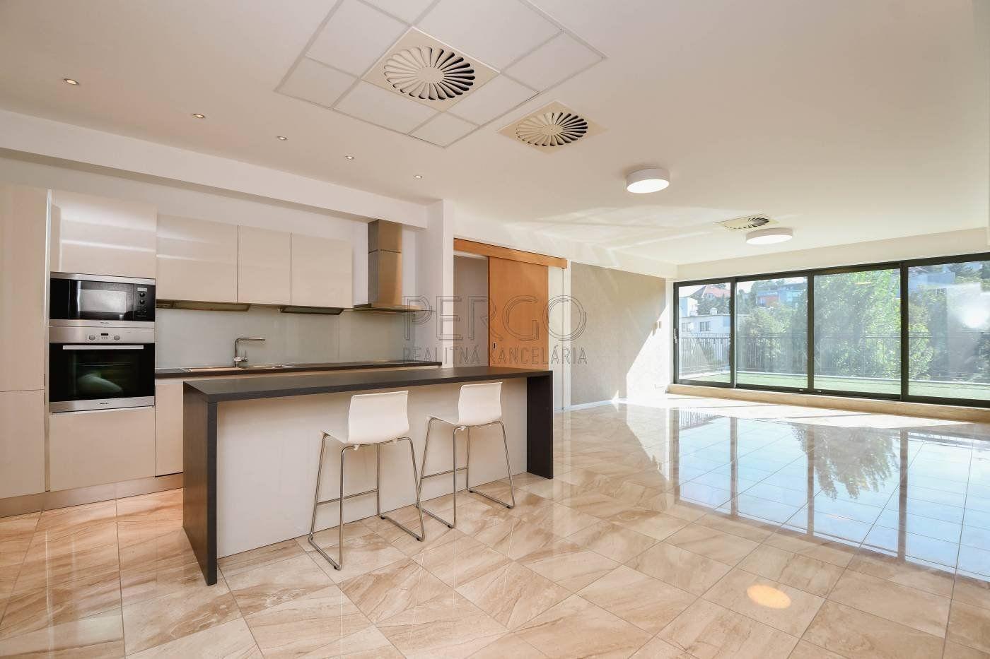 Exkluzívny 5-izbový apartmán v rezidencii Hlboká 7