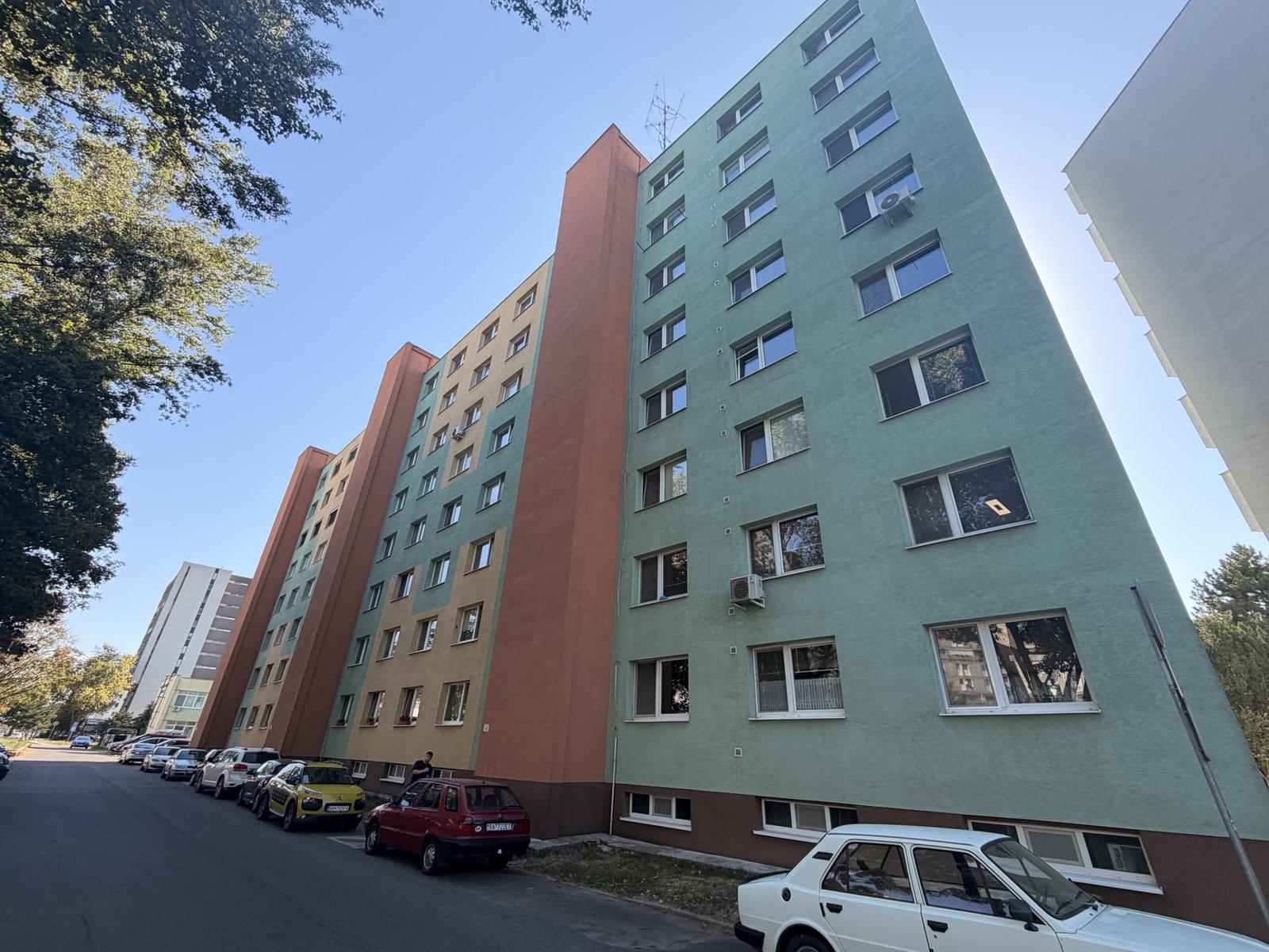 Na predaj 2-izbový byt na Lotyšskej ulici
