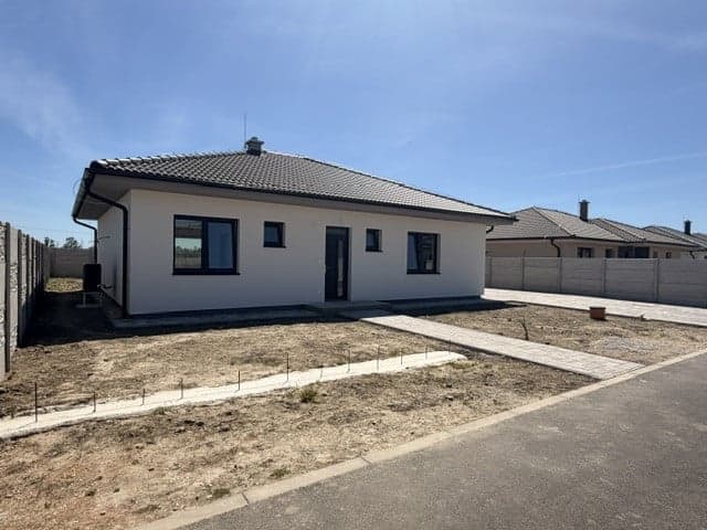 4 izb. RD Most pri Bratislave ÚP 110 m2, pozemok 601 m2 – fotka 2