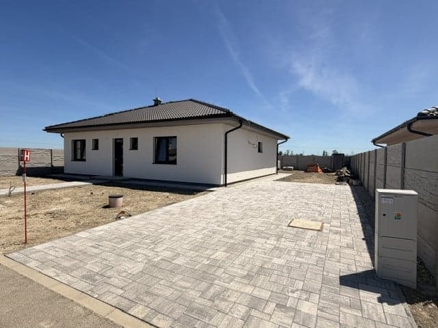 4 izb. RD Most pri Bratislave ÚP 110 m2, pozemok 601 m2