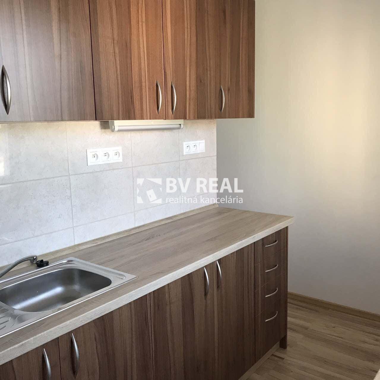 BV REAL Na prenájom 2 izbový byt s odkupom na splátky FM2402