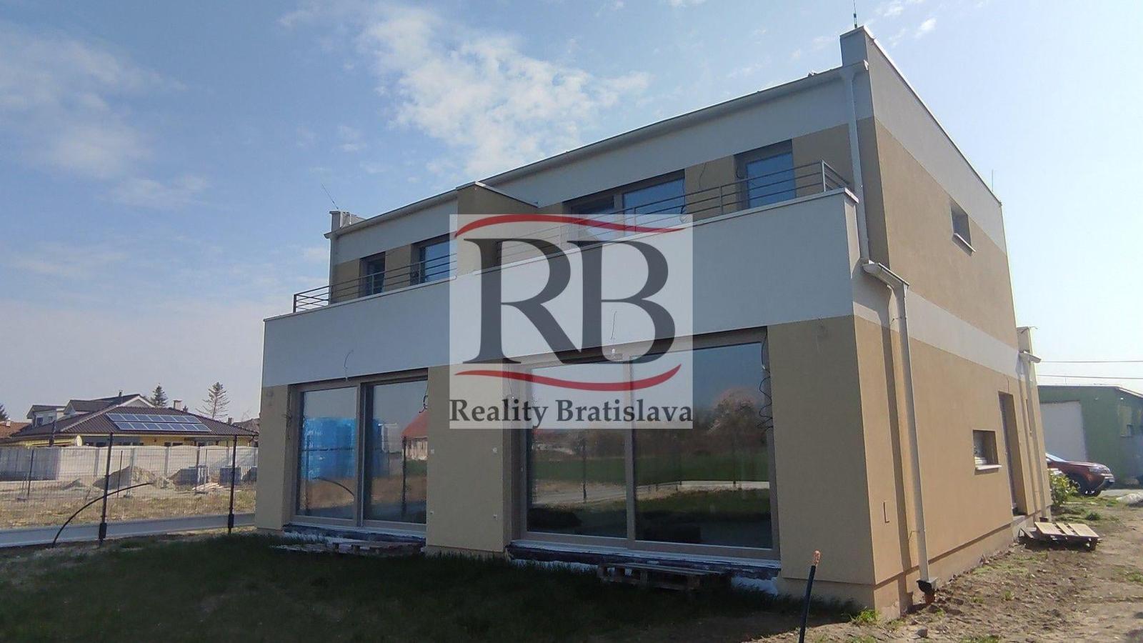 Novostavba 4 izb. rodinného domu v Jarovciach