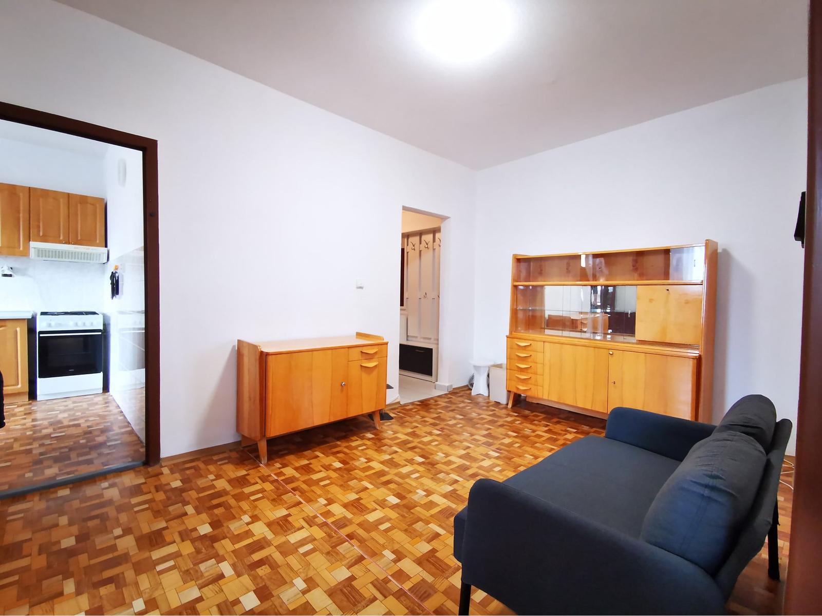 NEPRIECHODNÉ IZBY ! LENARDOVA 12, BRATISLAVA - PETRŽALKA, 3i byt. 64,5m2, príjemné prostredie / OR