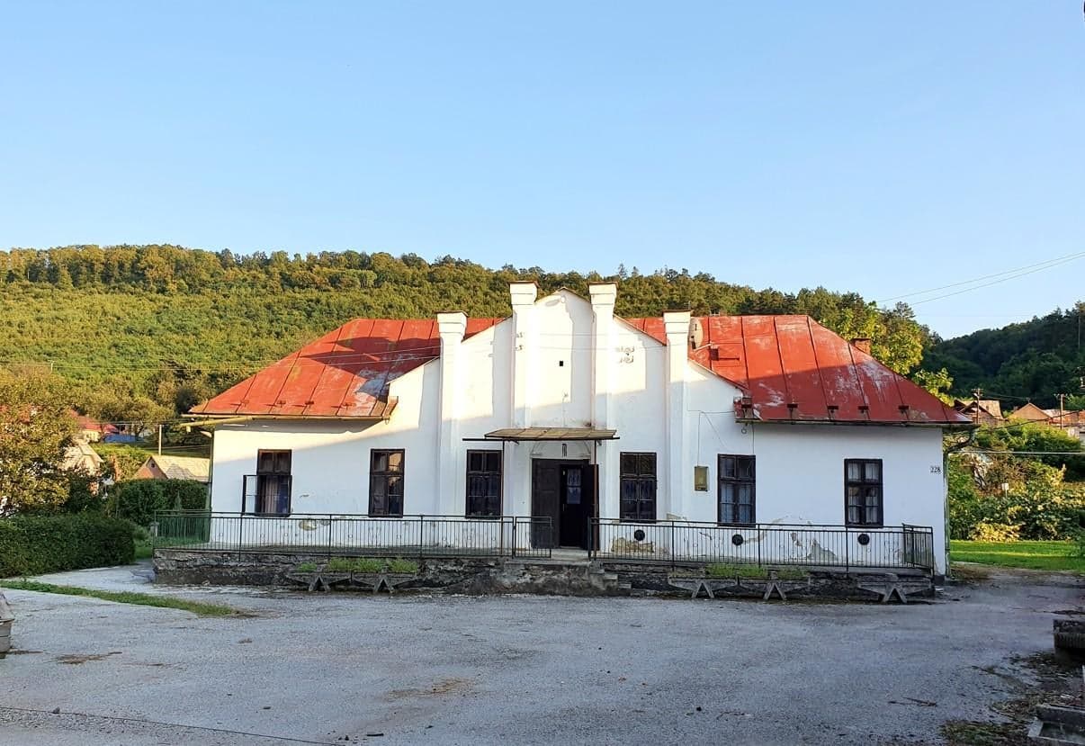 Znížená cena o 5000 eur !!!! Predaj kúpeľného areálu Hodejov. 10800m2