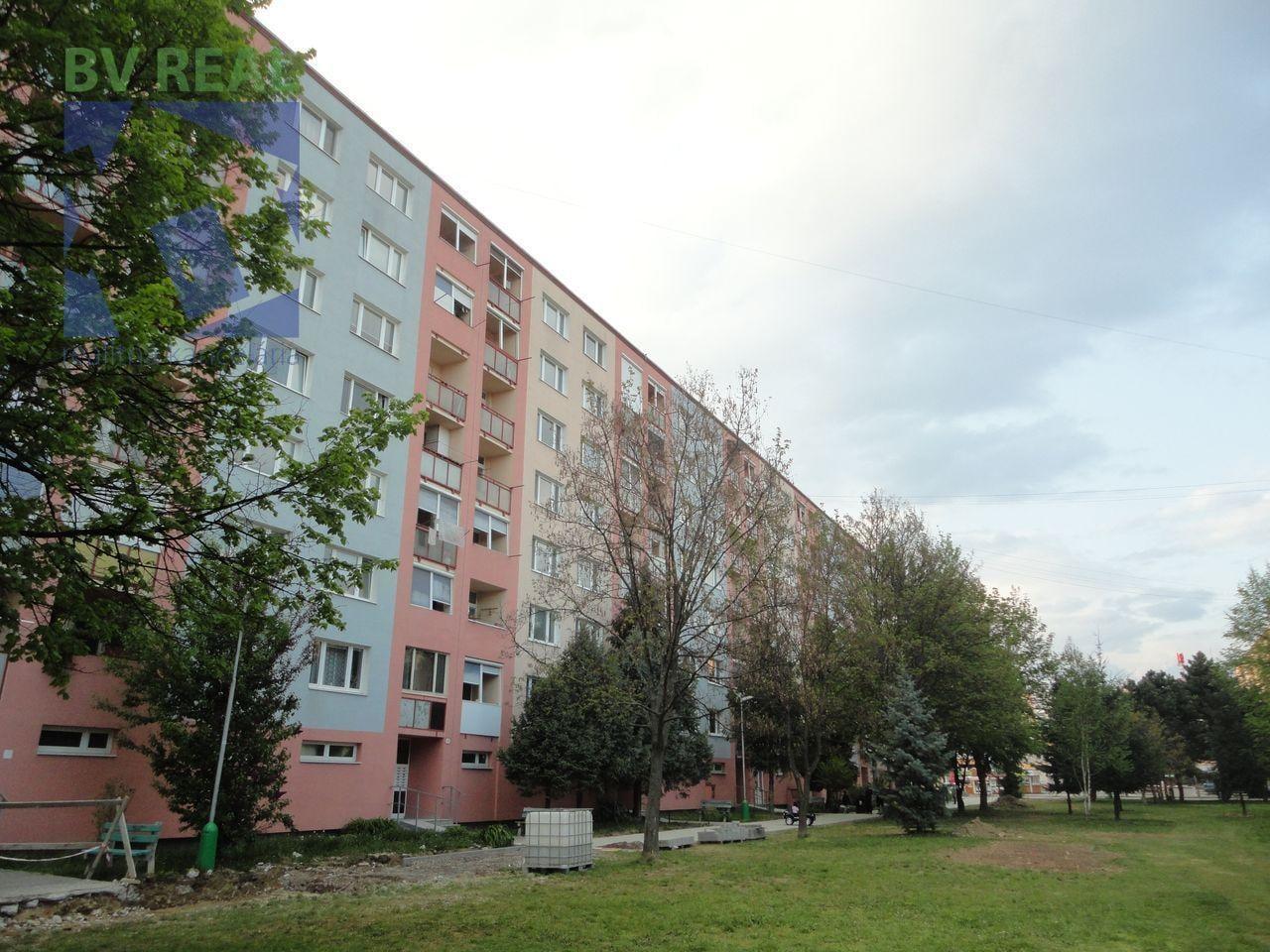 BV REAL Kúpa 2 izbový byt Prievidza sídlisko Zapotôčky 70015