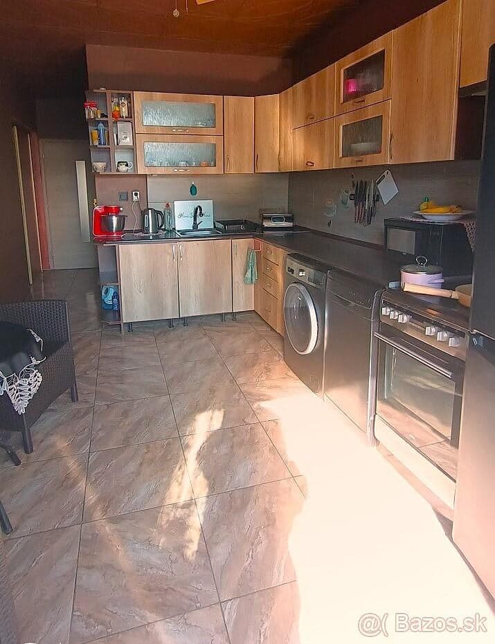 3 - izbový slnečný byt  Poprad - Západ