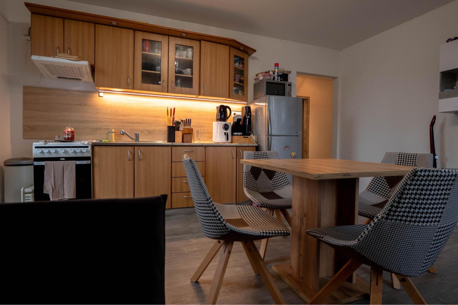 PREDANÉ! Na predaj 3 izbový byt s balkónom