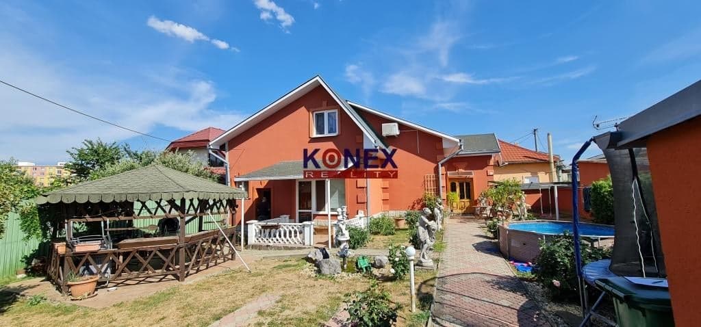 Krásny rodinný dom vo Veľkých Kapušanoch