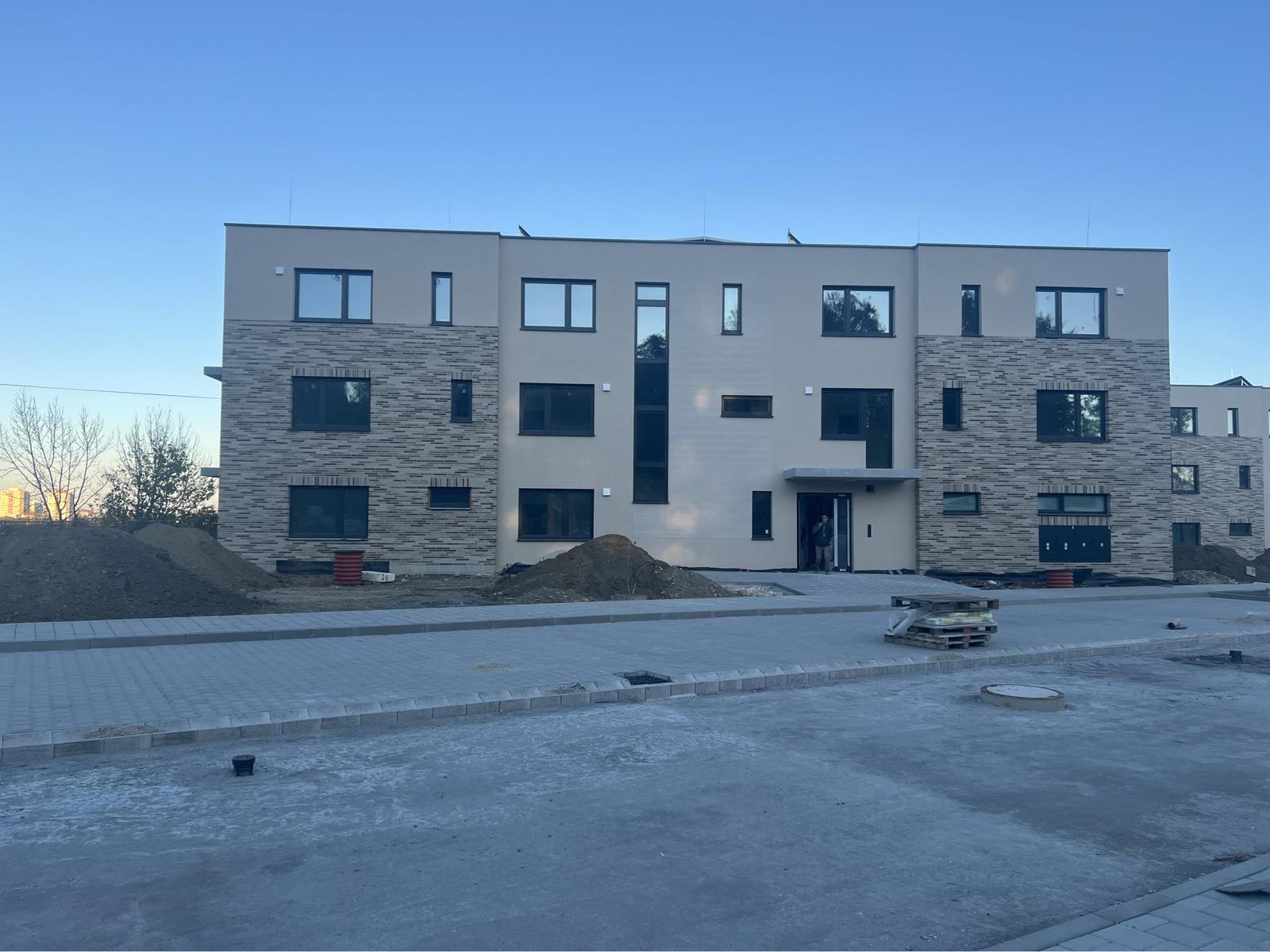 PREDAJ 2 izbový byt s balkónom v Prémiovej novostavbe Pezinok A0+