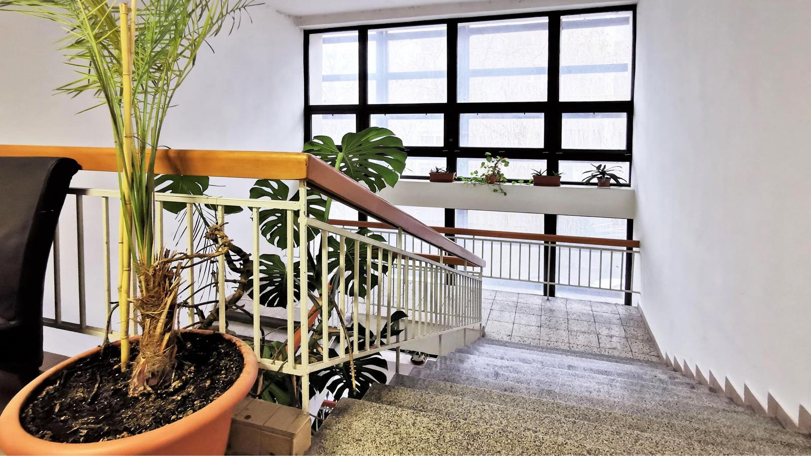 = PRENAJATÉ =Na prenájom kancelária 38,9 m2 Wolkrova, Bratislava V – Petržalka,