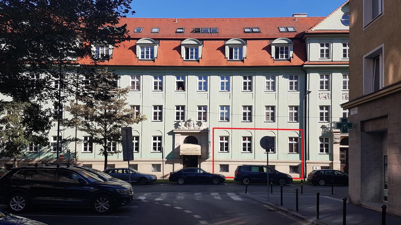 =PRENAJATÉ= Prenájom zabehnutej reštaurácie v Bratislave na Mýtnej ulici