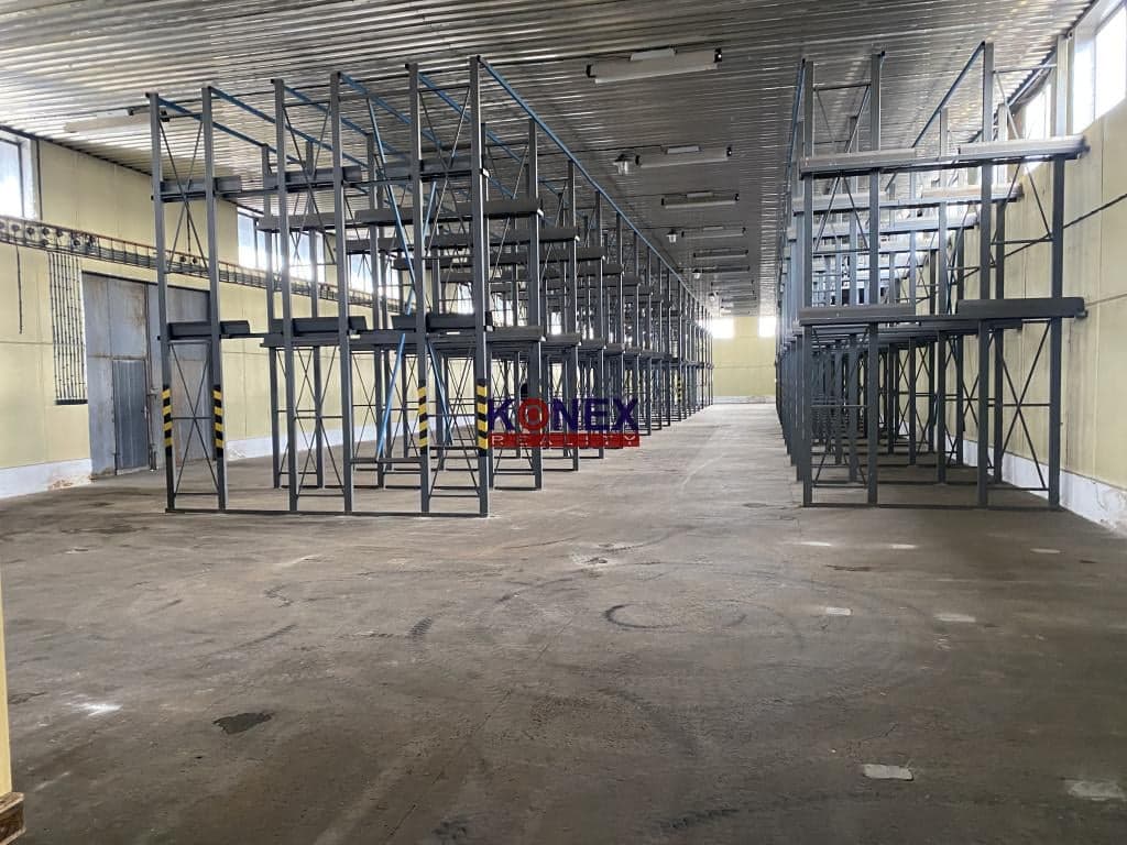 PRENÁJOM - Sklad (850 m2) + odstavná plocha 4000 m² Trebišov