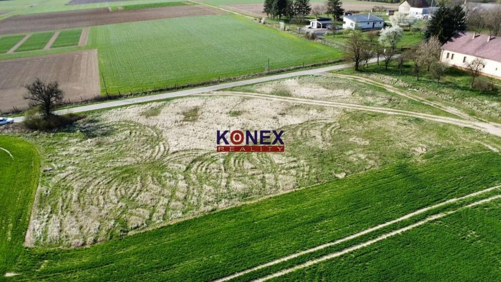 NOVINKA! ROZĽAHLÝ POZEMOK – VRANOV NAD TOPĽOU