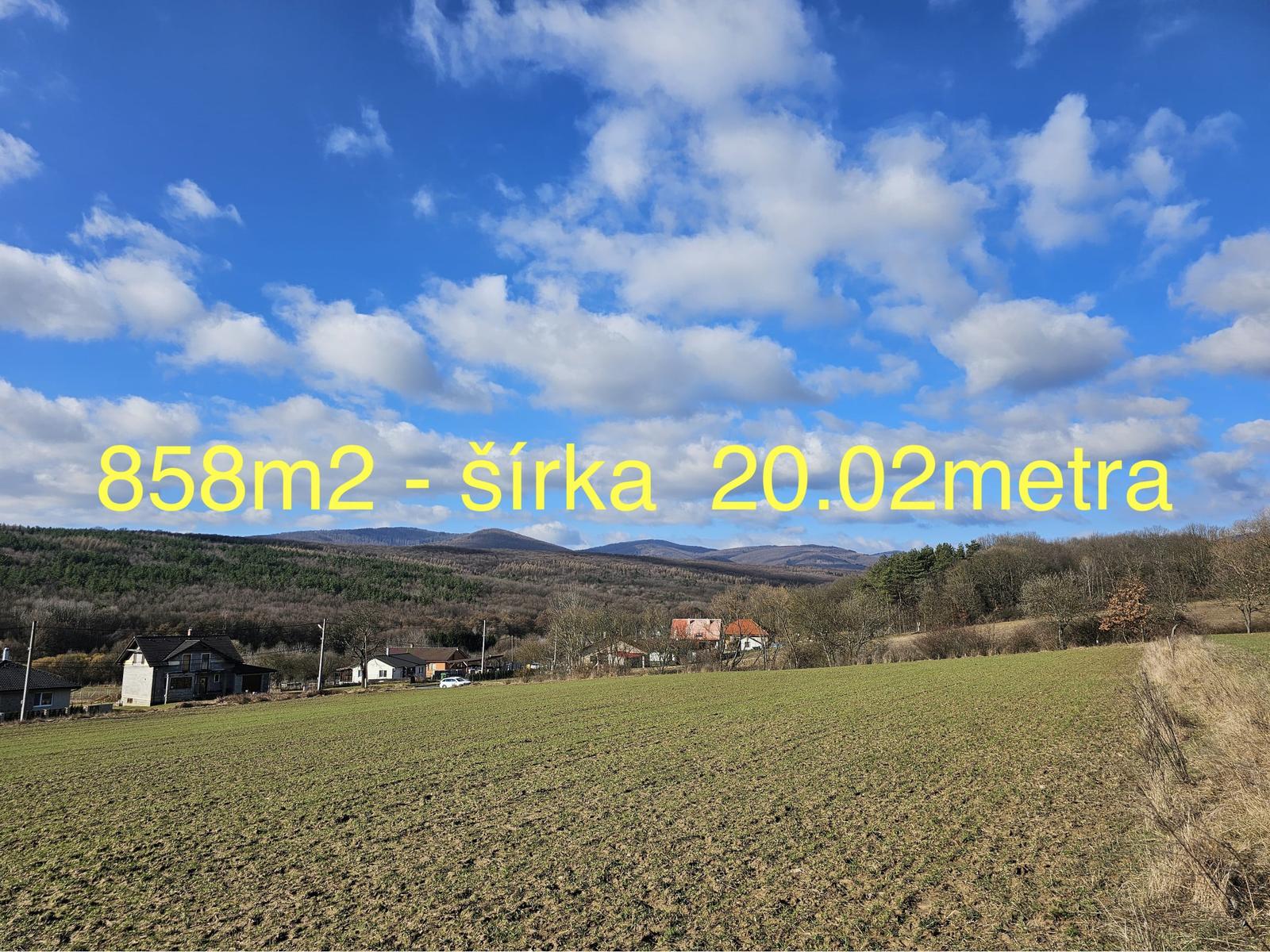 Slnečné stavebné pozemky IBV Zlatníky 858m2 - na predaj