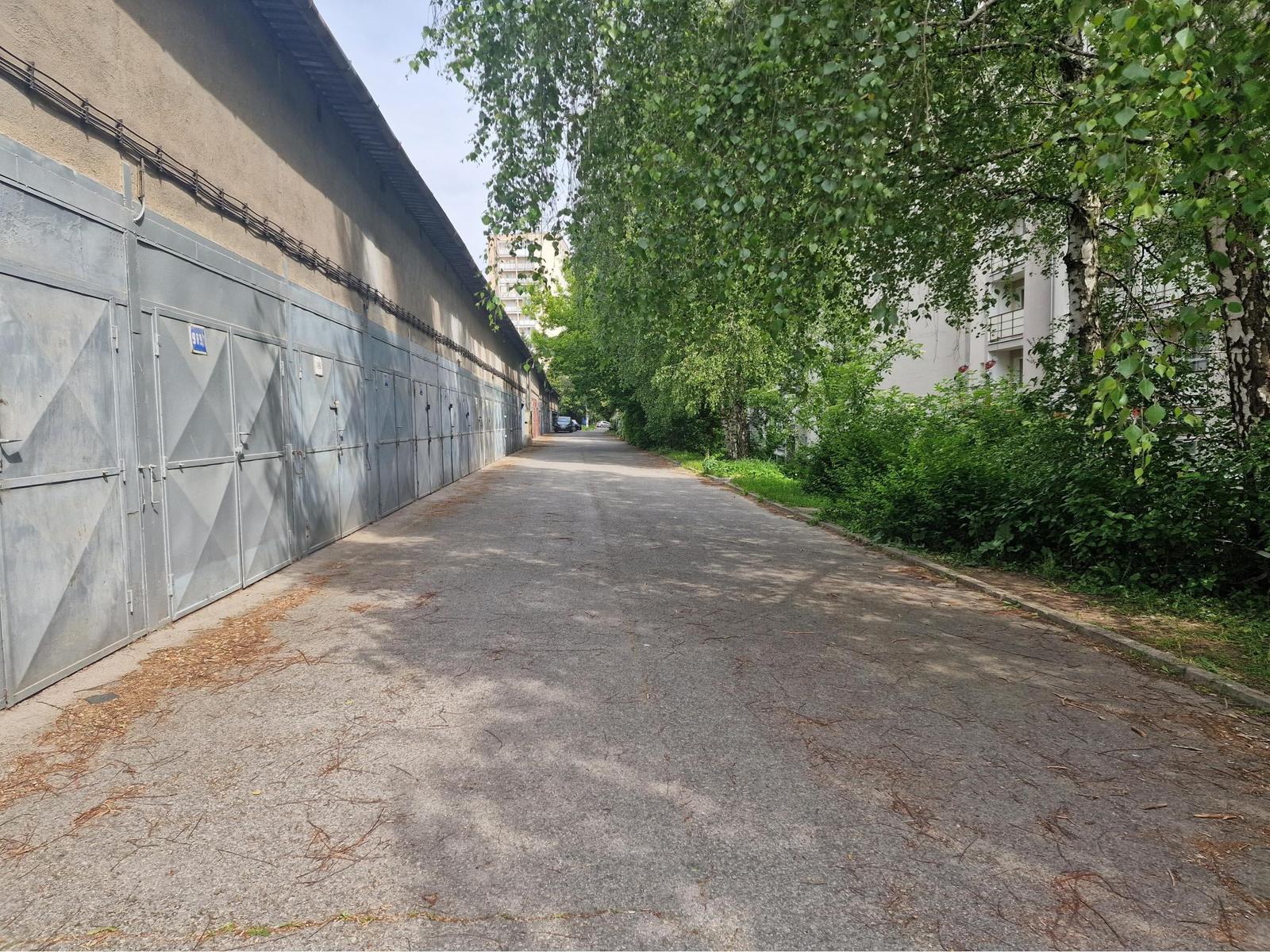 Na predaj: murovaná garáž, Tatranská / Štítova, KE-Staré Mesto