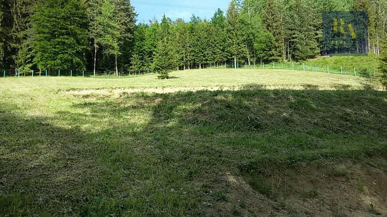 Predaj pozemok 7.930 m2 na rekreačné účely v obci Dolný Hričov