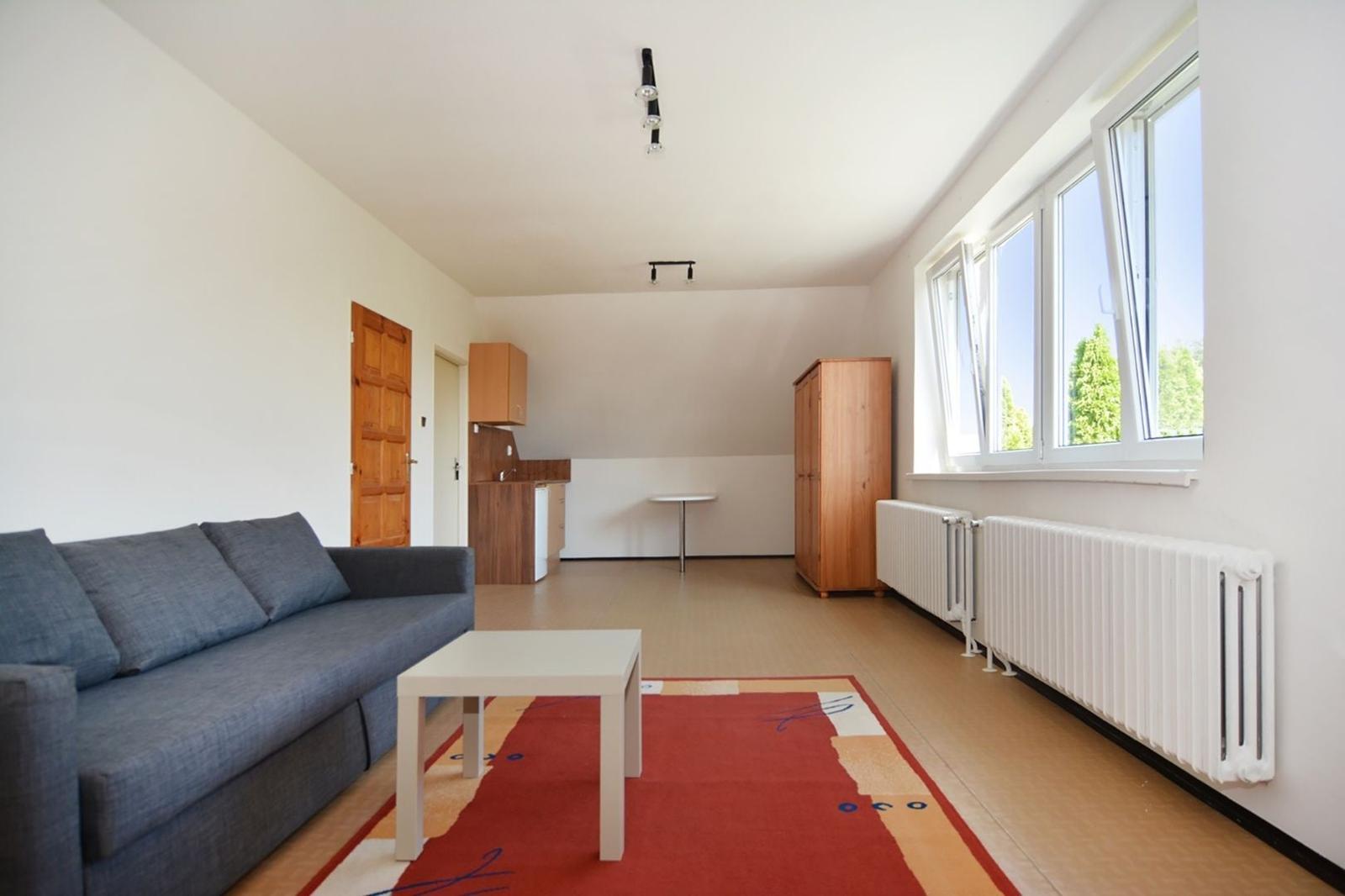 ELYZIA I PRENÁJOM 1 IZB. BYTU 46 m2, pivnica, parkovanie, Šamorínska ul. Bratislava Podunajské Biskupice