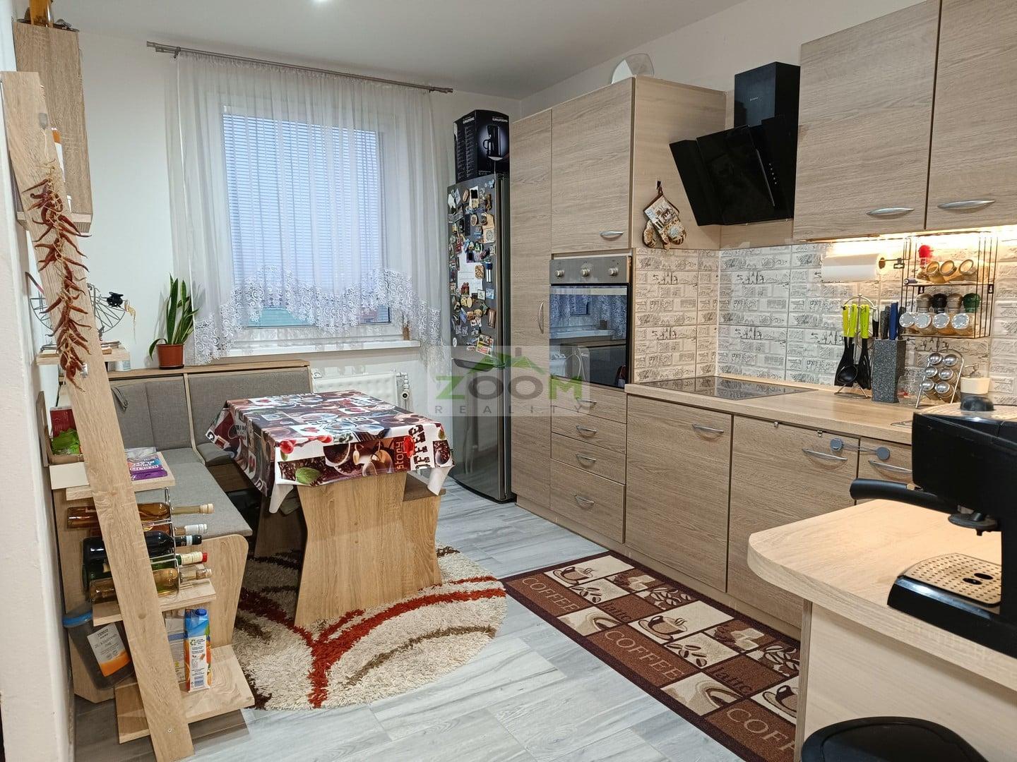 ul. Bernolákova – 2i byt s loggiou, kompletná rekonštrukcia, plne zariadený