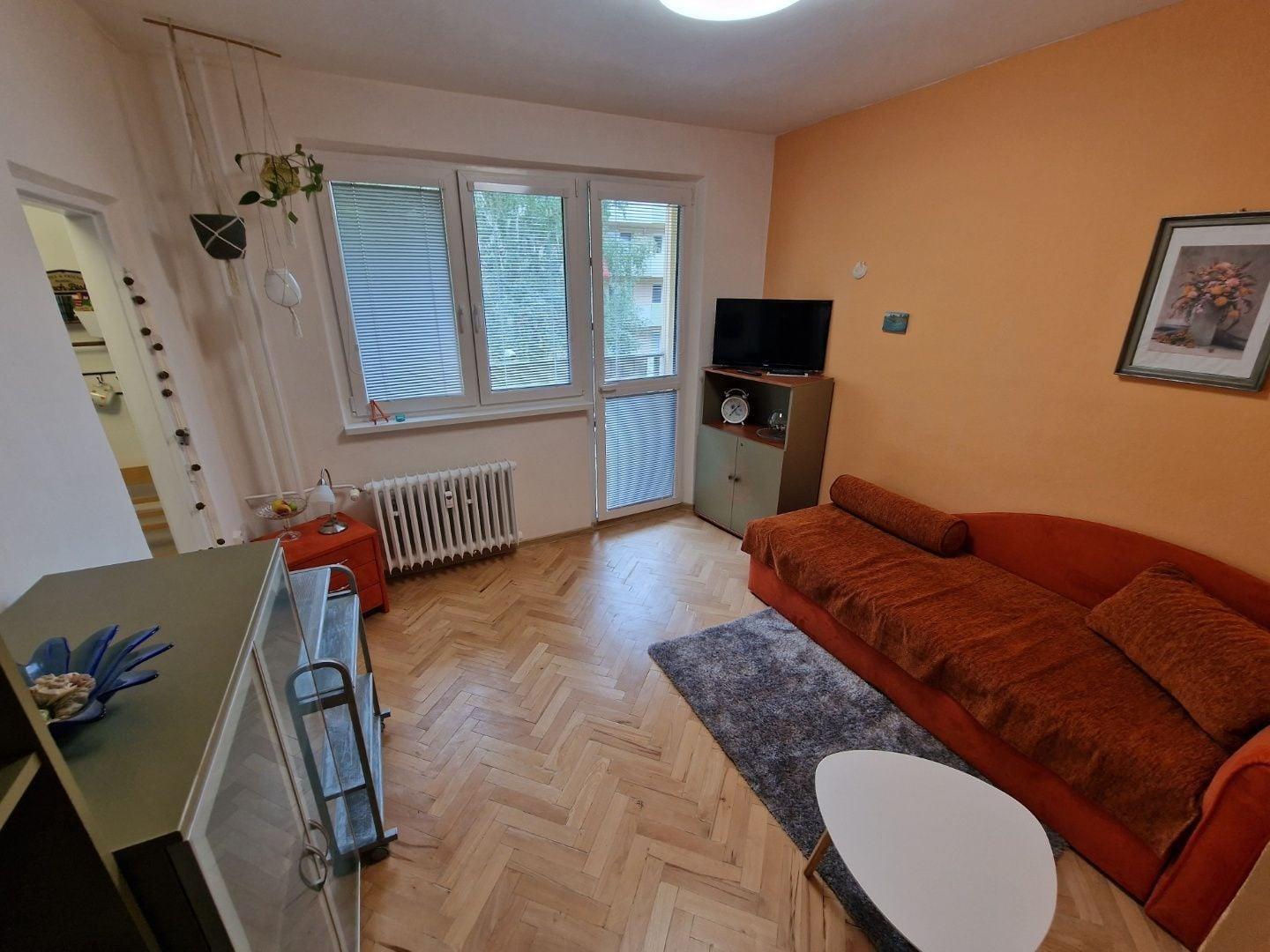 1-izb.byt s logiou,rekonštr.,zariadený,Čapajevova ul,Terasa
