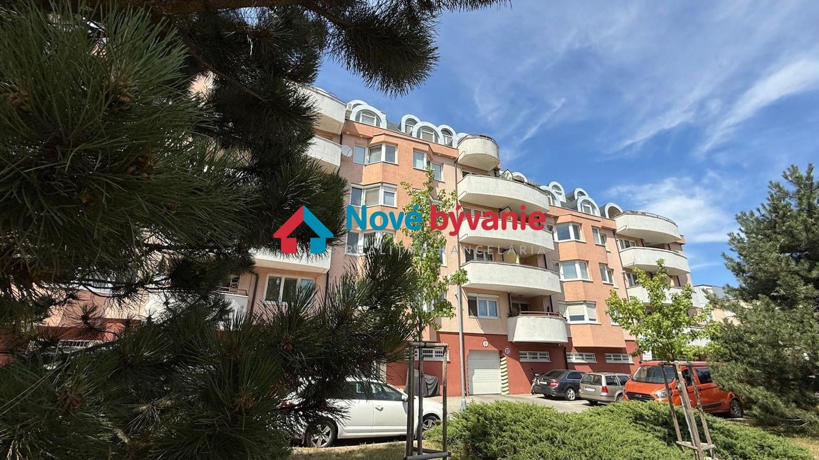 REZERVOVANÉ - Predaj veľký 3,5 izb. byt + 2x LOGGIA - BA Dúbravka (N280-114-OTKAE)