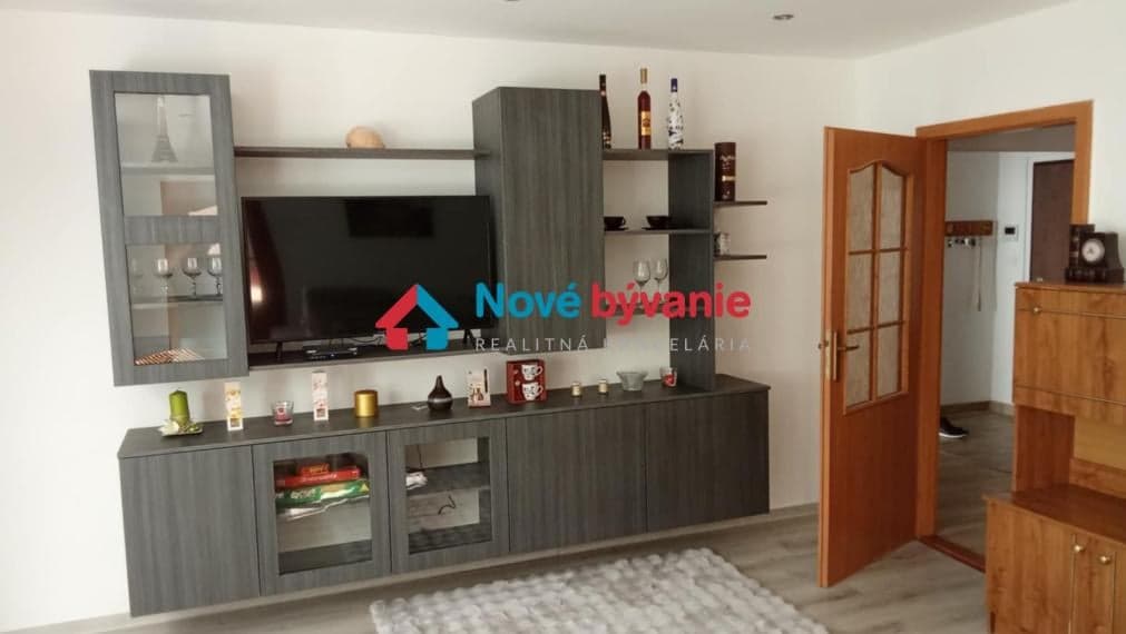 Rezervované -Prenájom 4 izbový byt - Vranov nad Topľou
