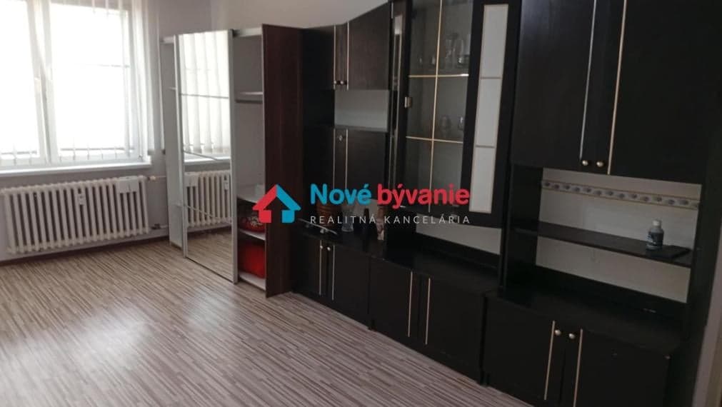 REZERVOVANE -Prenájom 3 izbového bytu vo Vranou nad Topľou