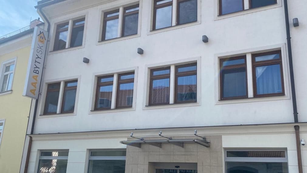 Prenájom lukratívne obchodné priestory 100 m2, Vysoká, BA I Staré Mesto