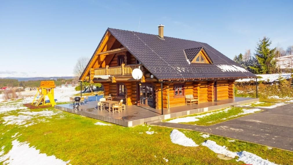 Na predaj Kanadský zrub s veľkým pozemkom Detvianska Huta, okres Detva