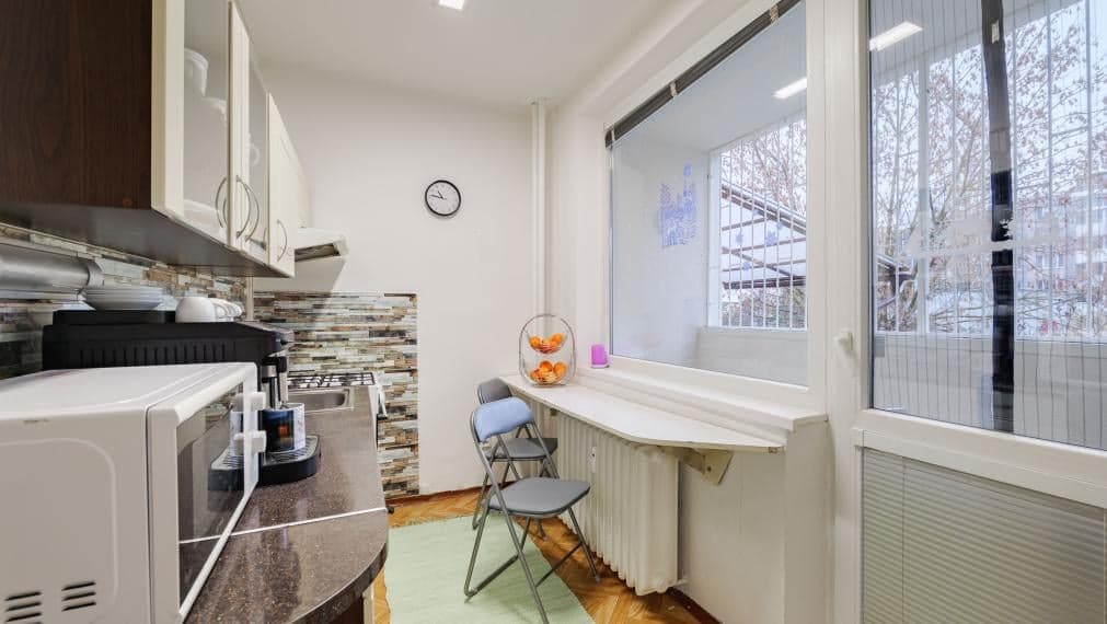 1 izb.byt s loggiou, 38m2, Mikovíniho ul, Západ-Terasa