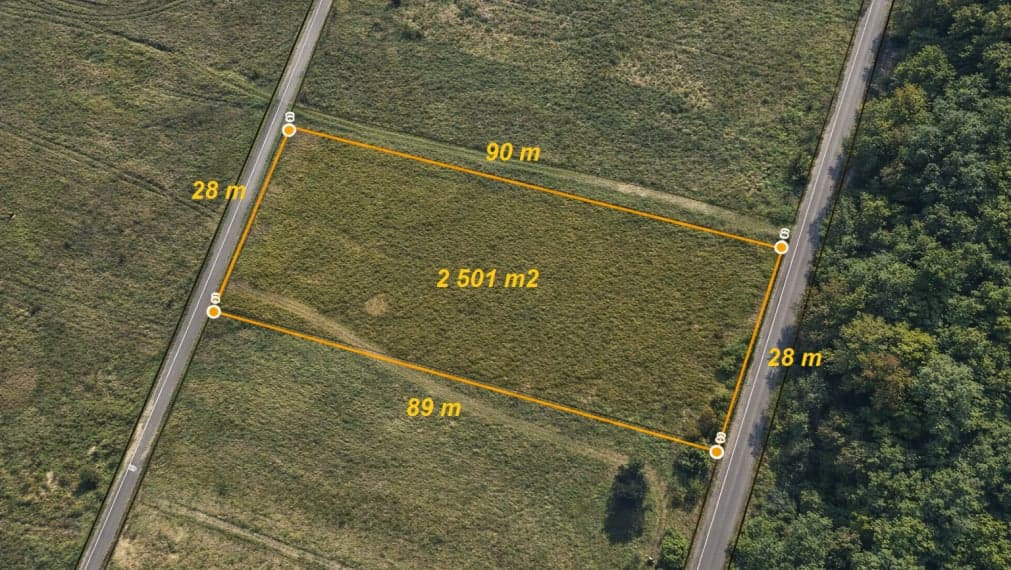 ID-3477  Rozľahlý pozemok v obci Zemplínske Hámre – 2 501 m²
