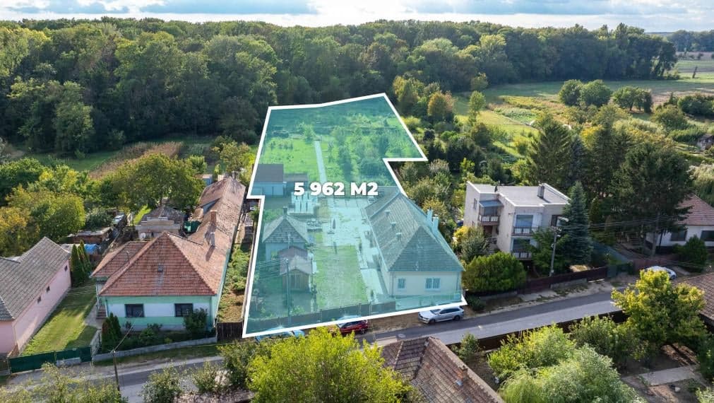 PREDAJ - 60-ÁROVÝ INVESTIČNÝ POZEMOK S DOMOM - VRAKÚŇ