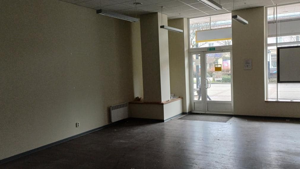 ID-3440 Reprezentatívne priestory v centre Michaloviec – 70 m²