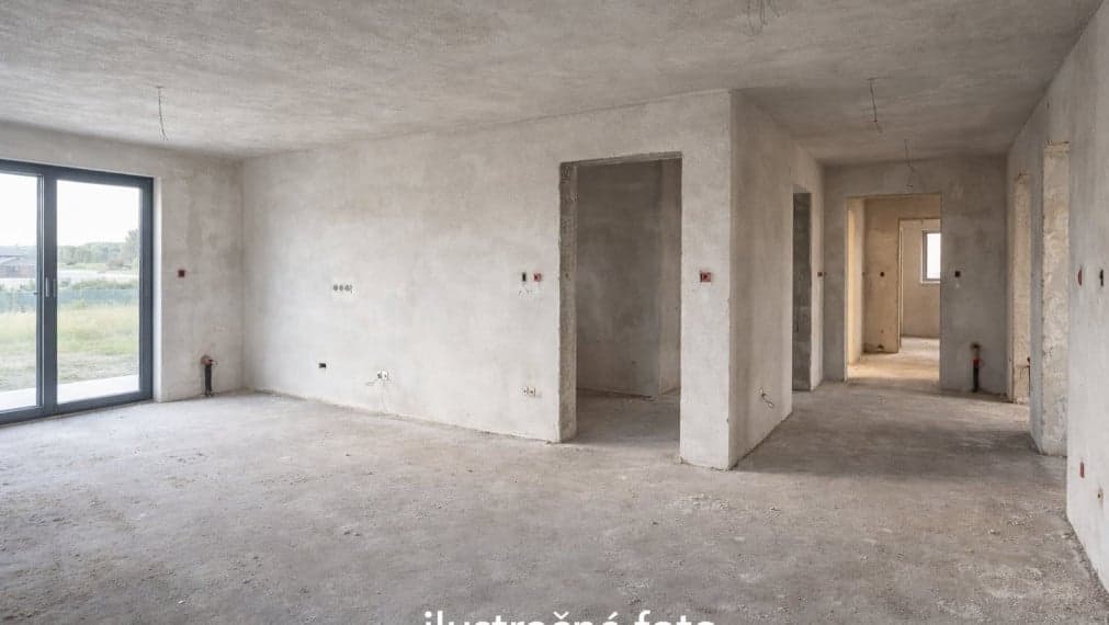 Na predaj  Bungalov, Haniska  Košice  - okolie