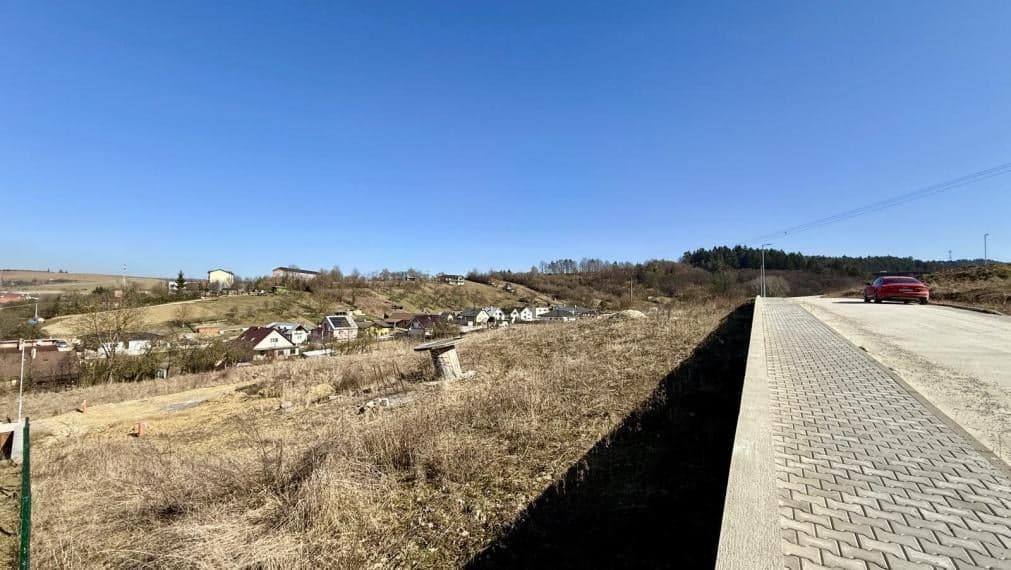 SLNEČNÉ STAVEBNÉ POZEMKY S INFRAŠTRUKTÚROU V SRDCI PRÍRODY – fotka 2