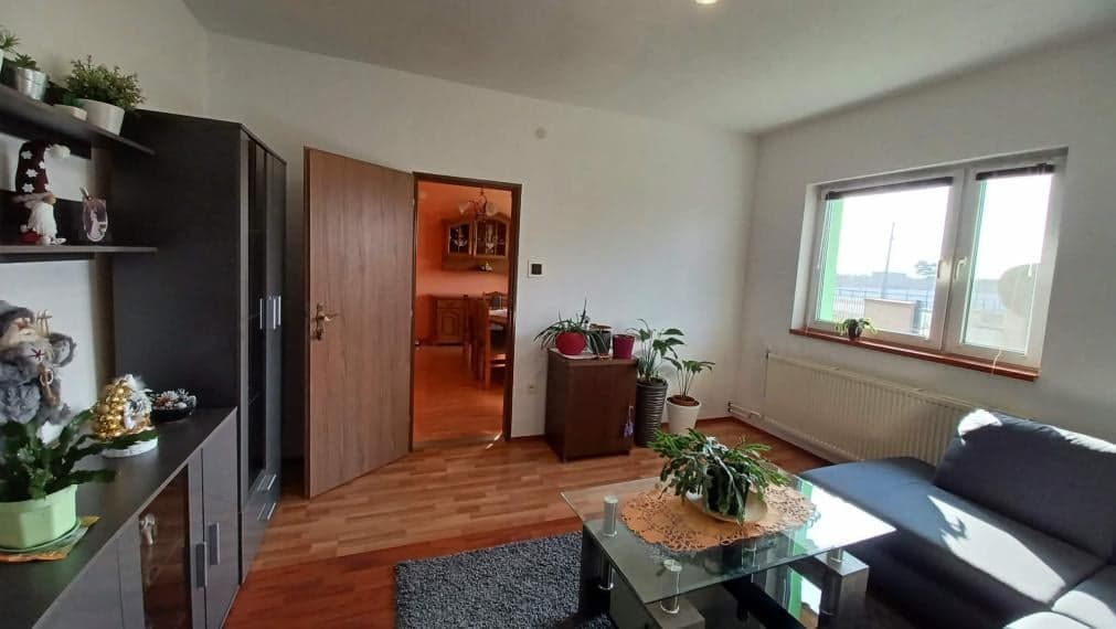ID-3644 NA PREDAJ – Rodinný dom – SLOVENSKÉ NOVÉ MESTO