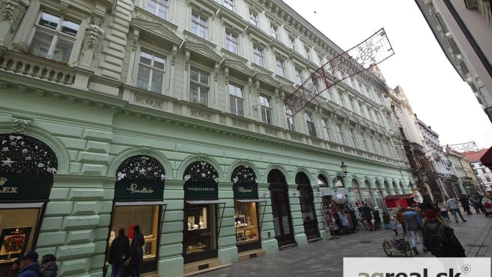 Jedinečný 3-izbový byt 115 m² na Panskej ulici, po rekonštrukcii domu aj bytu, výťah.