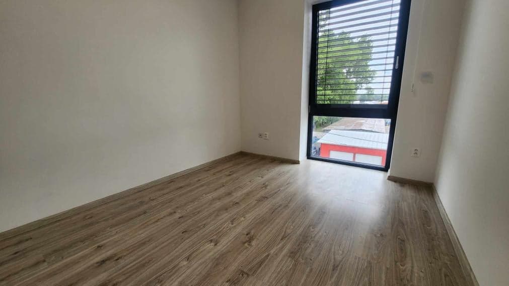 Na prenájom moderná kancelária, Prešov, Strojnícka ul.