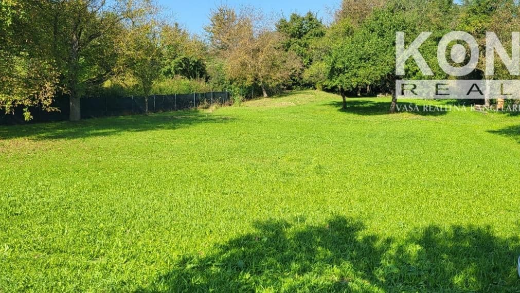 ID-3793 POZEMOK na výstavbu – JASTRABIE nad TOPĽOU