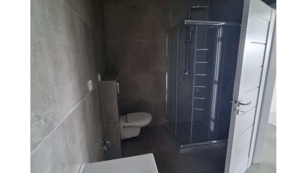 Skolaudované 3i byty v tehlovej novostavbe.