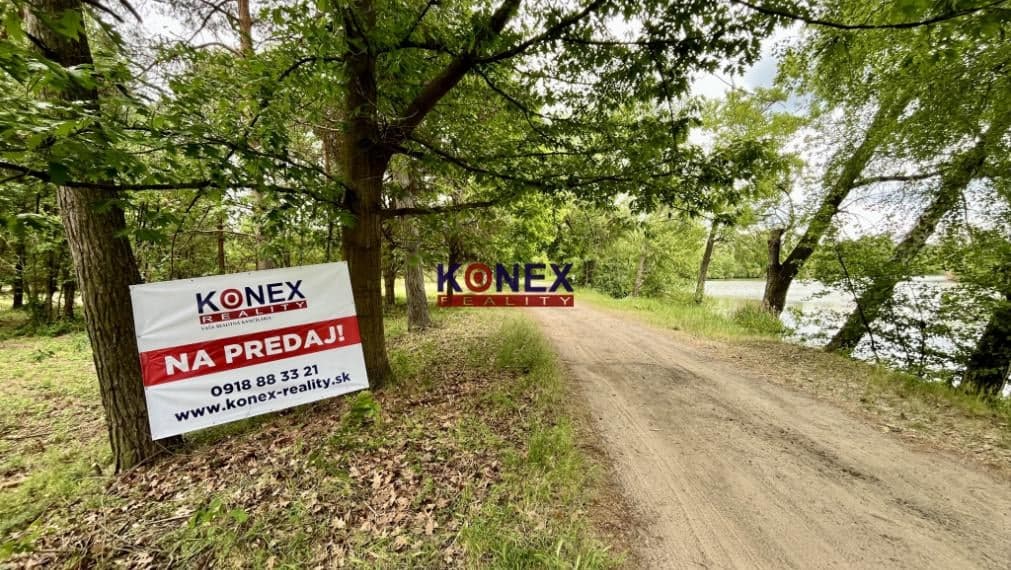 ID-3831 Rekreačný pozemok - Šaštín Stráže - pri jazere Gazárka