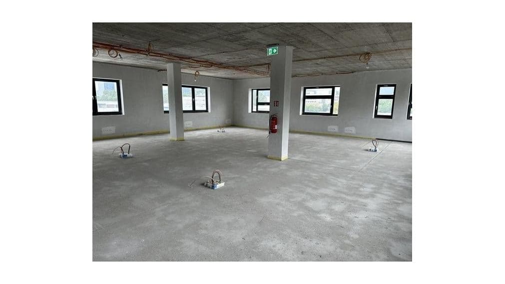 Kancelárske priestory s voliteľnou dispozíciou a skladom na prenájom - od 150 m2, Elektrárenská ul.