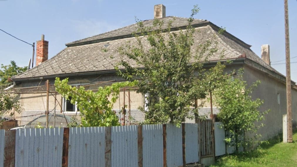 ID-3887 NA PREDAJ – Rodinný dom LADMOVCE