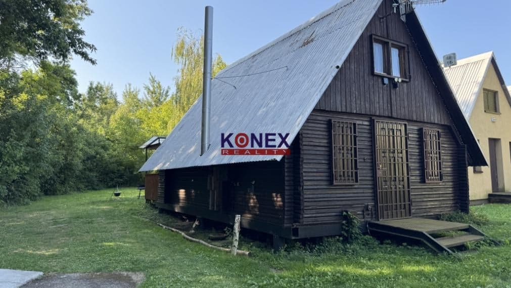 ID-3433 NA PREDAJ Rekreačná chatka – Prímestská oblasť
