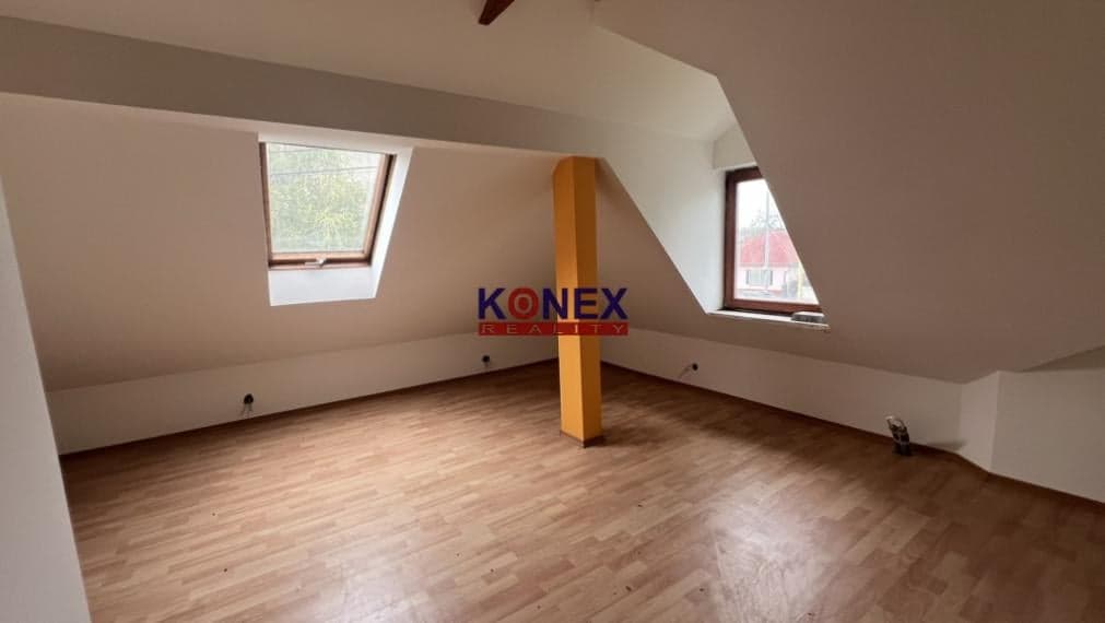 ID 9554 - Podnikateľský objekt s pozemkom - Trebišov